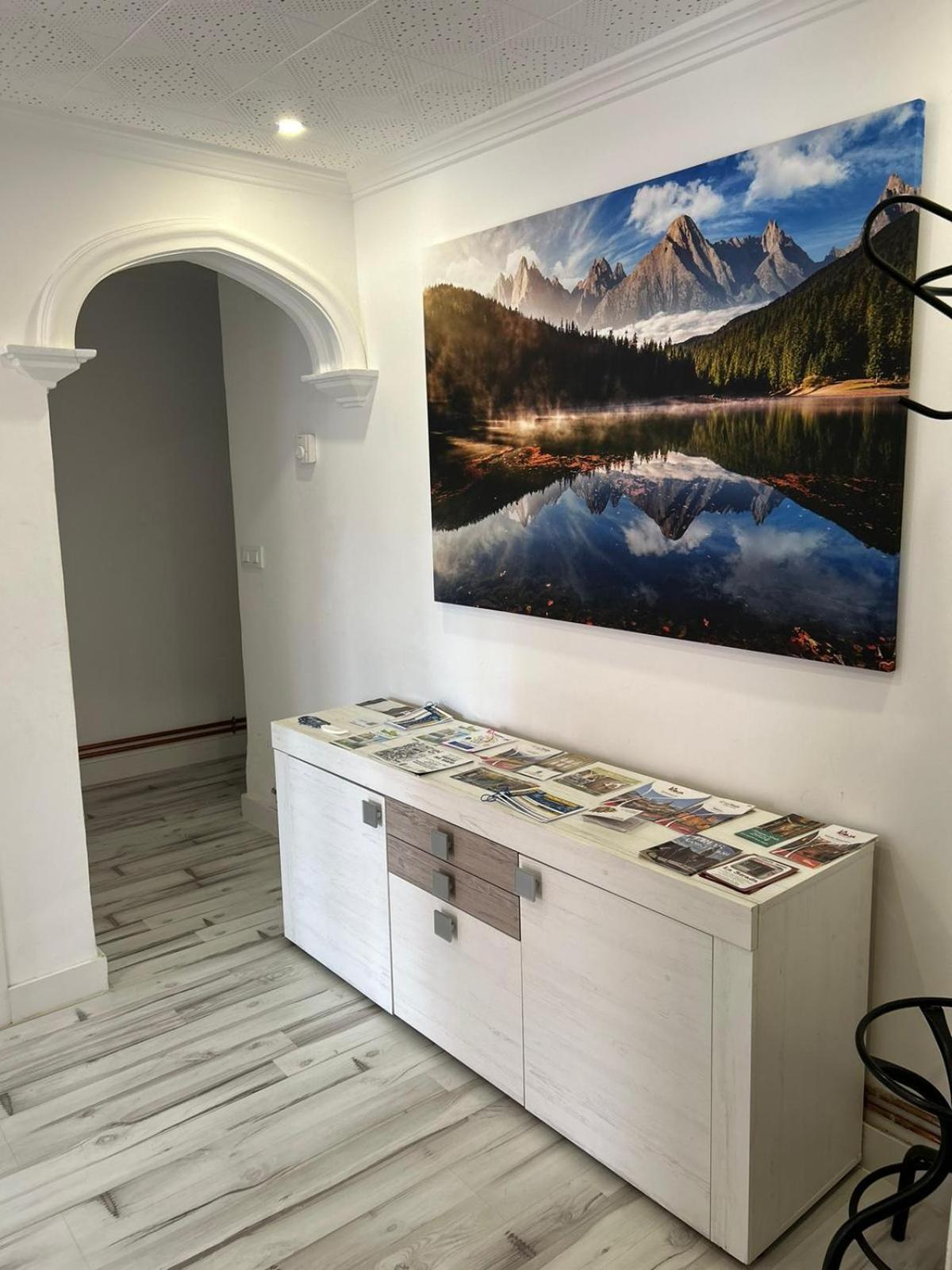 Apartamentos El Conde 산토도밍고데라칼사다 외부 사진