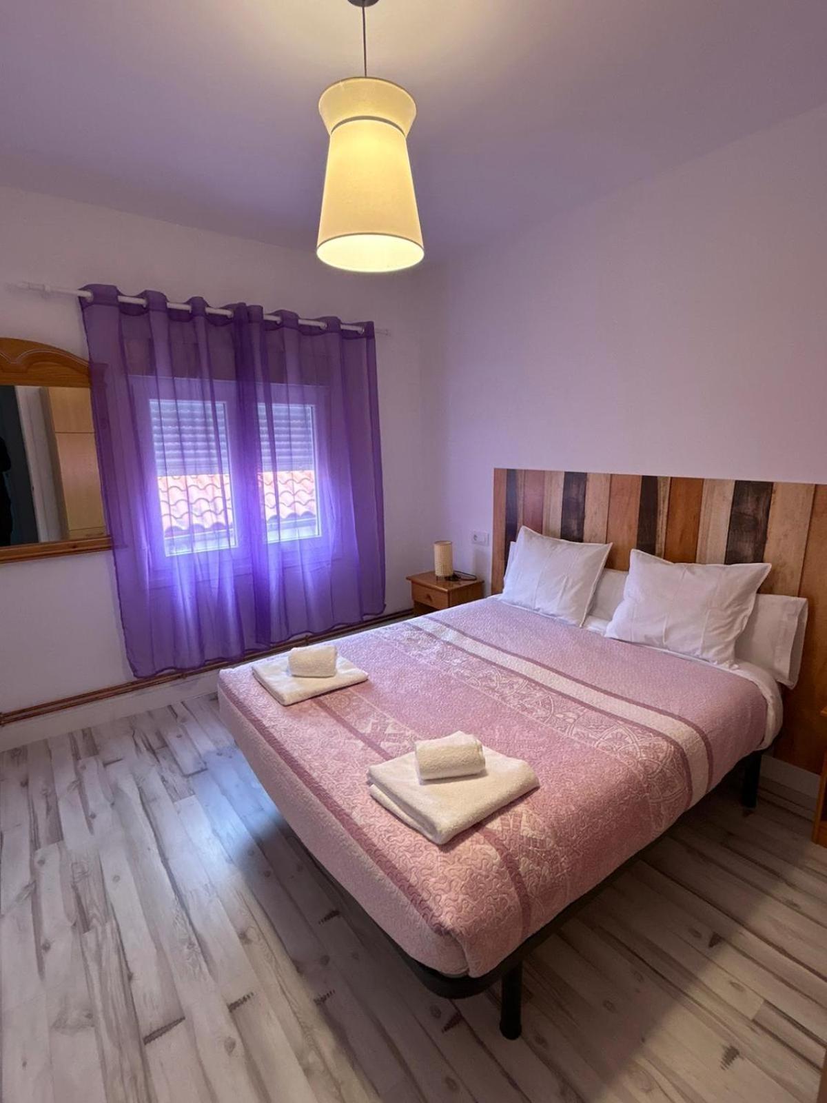 Apartamentos El Conde 산토도밍고데라칼사다 외부 사진