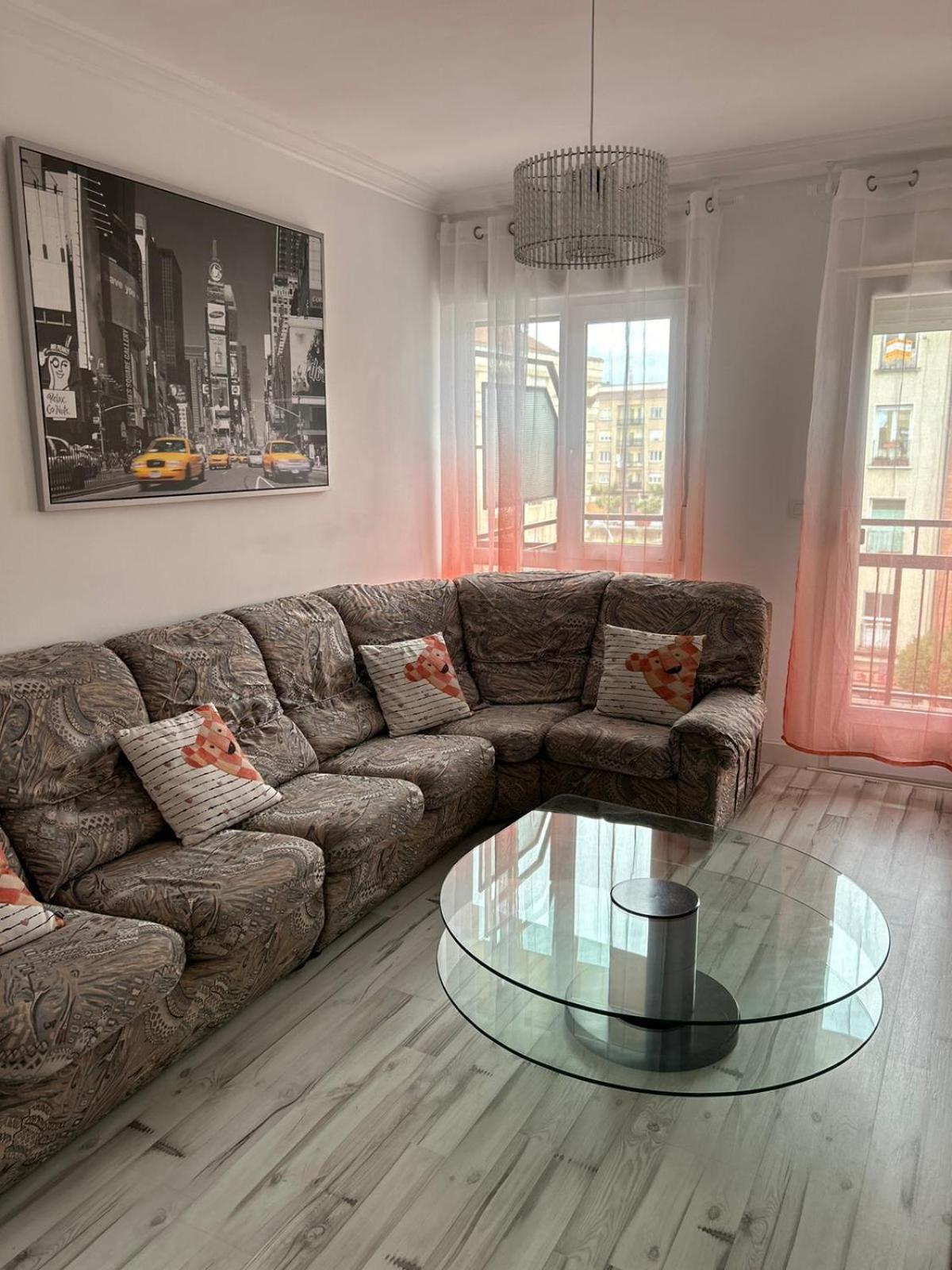 Apartamentos El Conde 산토도밍고데라칼사다 외부 사진