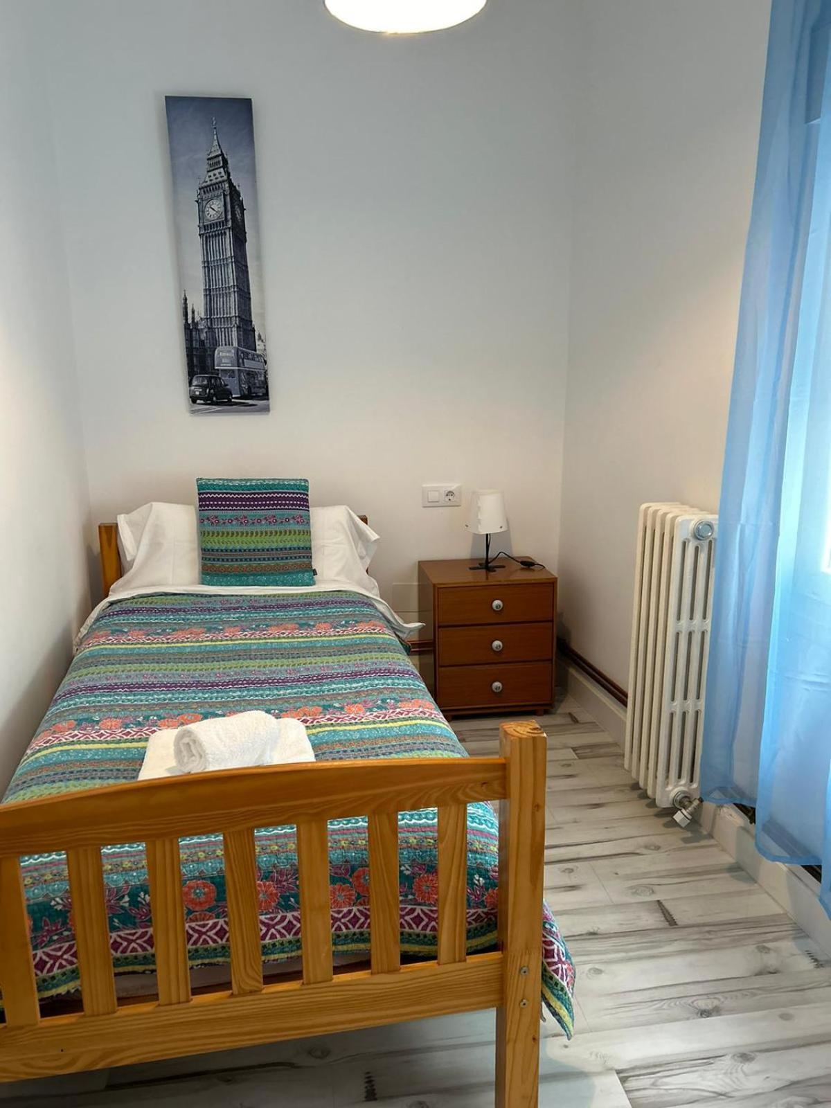 Apartamentos El Conde 산토도밍고데라칼사다 외부 사진