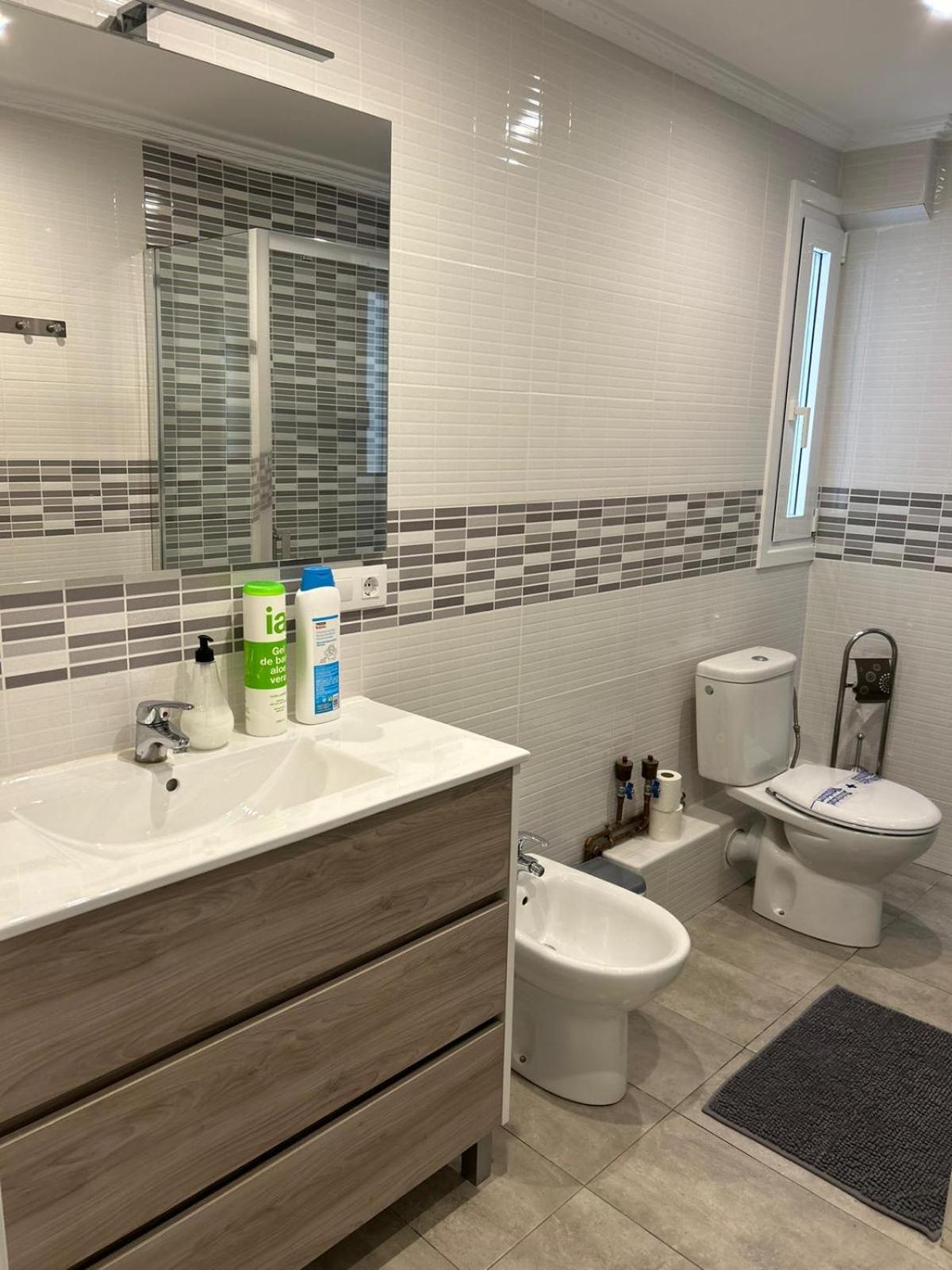 Apartamentos El Conde 산토도밍고데라칼사다 외부 사진